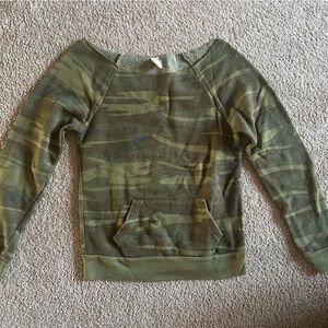 Size small camo long sleeve great condition
